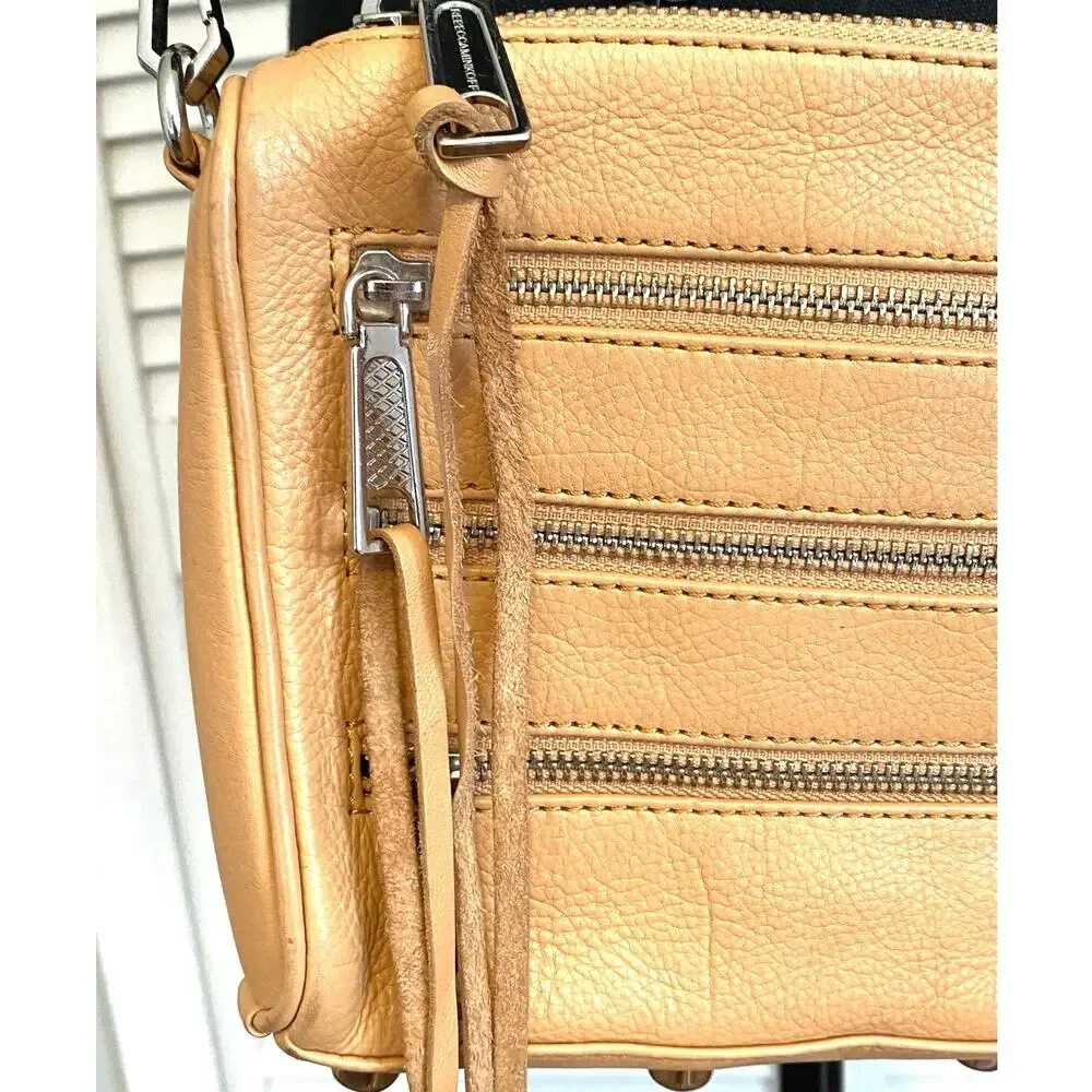 Rebecca Minkoff Chain link Tan Leather Shoulderbag triple zipper front Crossbody